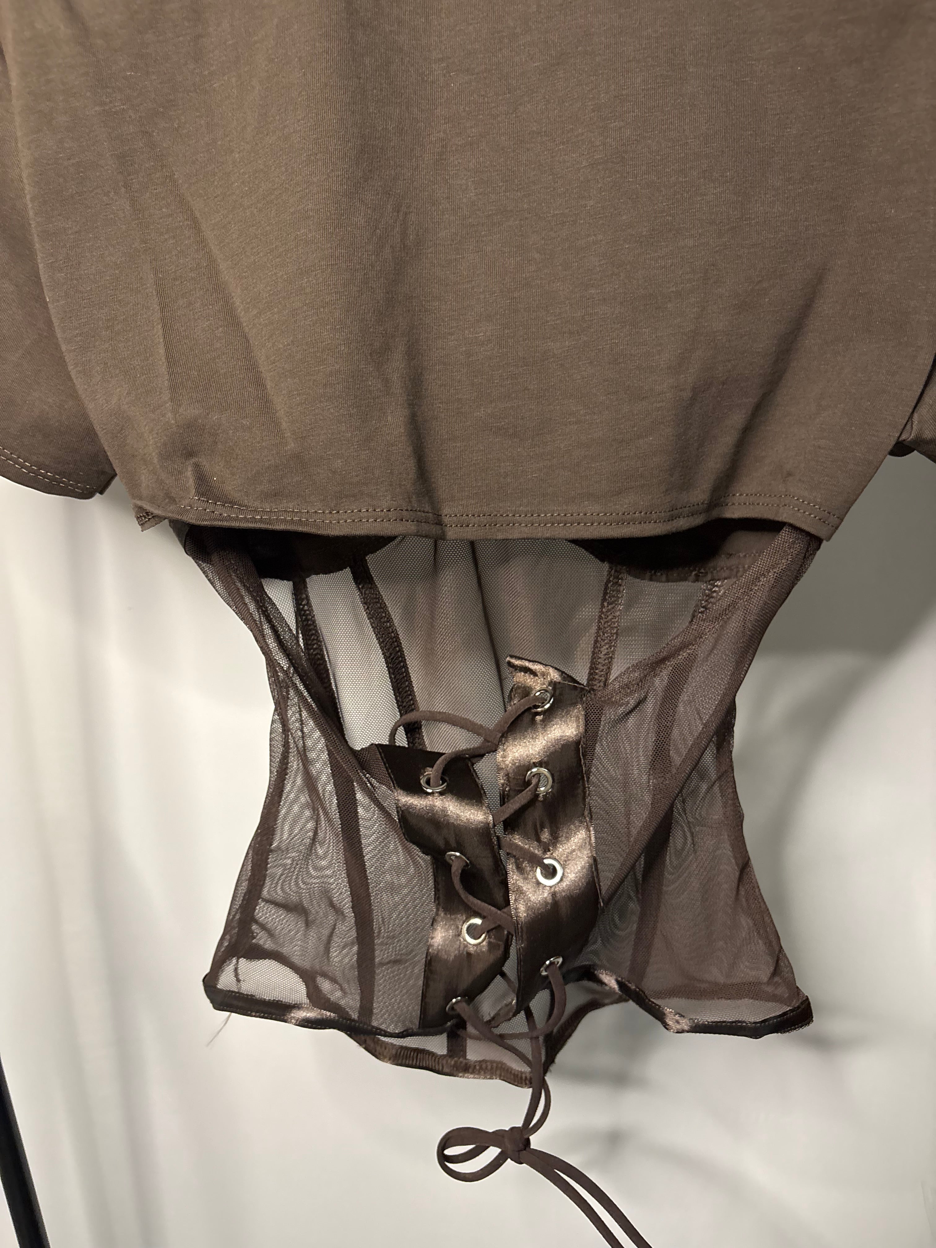 T-SHIRT CORSETTO